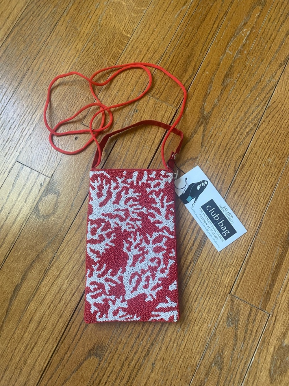 BAMBOO TRADING CO, Club Bag Red & White Beaded coral pattern, NWT